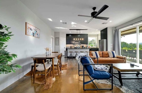 Blanco House | Serene Blanco Ranch with Pond Views
