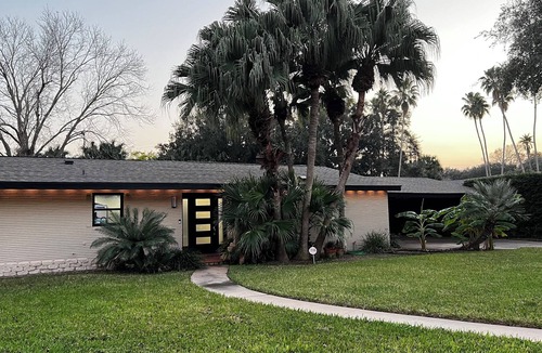 Harlingen House | Serene Getaway – Quiet Oasis with Pool & Rain Showers