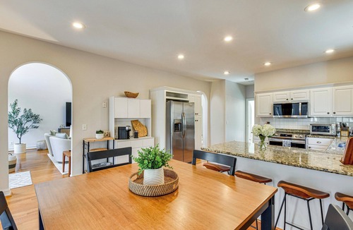 Gainesville House | Serene Lake Lanier Home: Walk to Dock & Fire Pit
