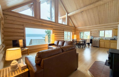 Lac La Hache Cabin | Serene Lakeside Escape – Juniper Lodge, Lac La Hache