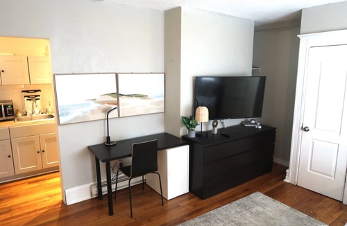 Hanover Place Apartment | Serene studio with AC w/d in building steps from the streetcar