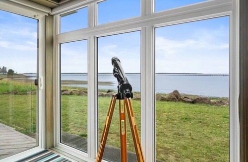 Pirogue House | Shoreline Escape: Serene Retreat near Indian Island