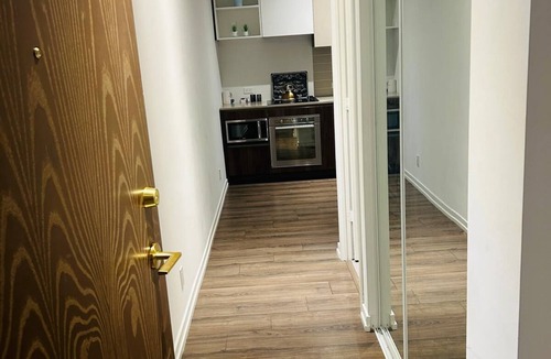 Vaughan Condo | Short-term & vacation rentals condo suites full amenities. Newly-built condos