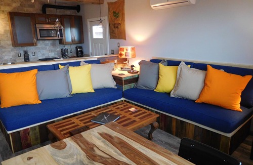 Marfa House | Sierra Vista Guest House-With Hot Tub For Stargazing-No Extra Cleaning/Pet Fees