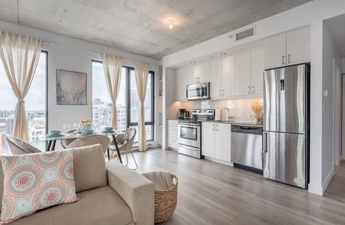 International District Apartment | Skyline Penthouse | 360° Views