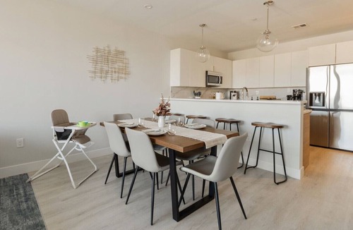 Downtown Jersey City Apartment | Sleek 3BR Loft | Modern Design | Gym & Near Transit