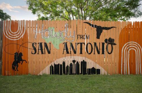 North San Antonio - SAT House | Sleeps 20 Sport Court Pool Hot Tub Putt Putt Games