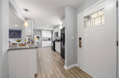 Smyrna House | Smyrna’s Slice of Heaven! 4BR 2BA