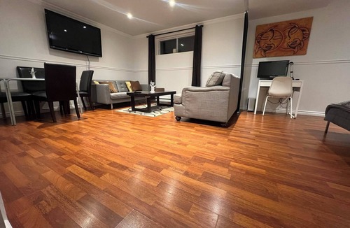 Mirabel Apartment | Sous-sol complet privé SDB, coin repas, Domaine Vert-Sud, Mirabel