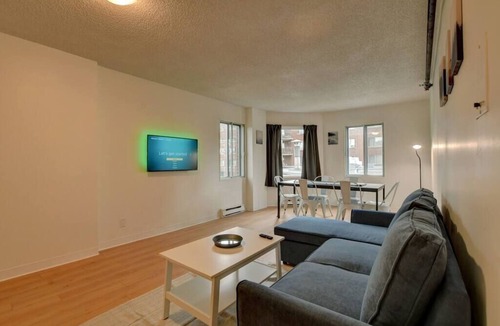 Laval Apartment | Spacious 1 bedroom in Laval, wifi,parking all incl