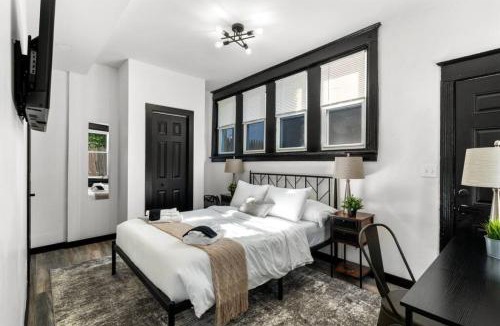 Penn-Knox Apartment | Spacious 3BR, 3BA Philly Retreat for 8 with Free Parking