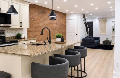 Frankford House | Spacious 4-bedroom house in terrific Philadelphia with AC