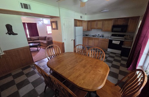 Timberwood Park House | Spacious 4-bedroom house in San Antonio close to many SA attractions