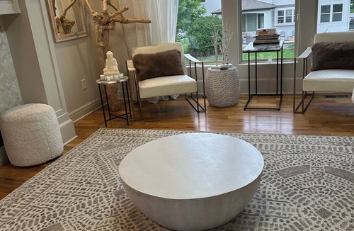Bucyrus House | Spacious 5-bedroom house in brilliant Overland Park with AC. Ideal for Major International Sporting Event Cup
