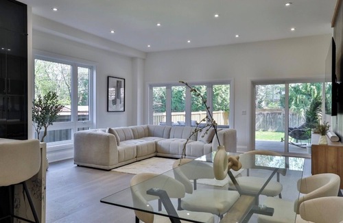 Port Credit House | Spacious 5-bedroom house in wonderful Mississauga Port credit near waterfront