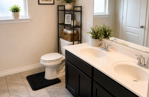Southeast Arlington House | Spacious 5-bedroom house in peaceful Arlington with AC