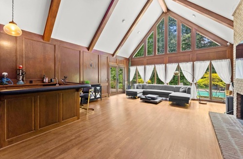 Sandy Springs House | Spacious 7-bedroom mansion in Atlanta Georgia