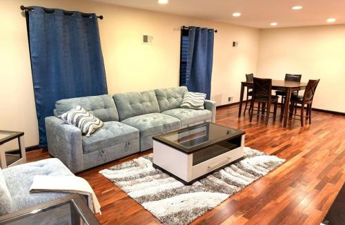 North Bergen Apartment | Spacious and Stylish 3BR 2Bath Sleeps 6 near NYC and American Dream Mall