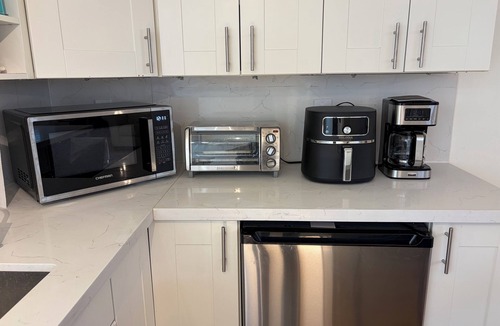 Norseman Heights Apartment | Spacious Basement Apartment in South Etobicoke