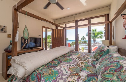 Akumal Condo | Spacious beachfront condo with AC, WiFi, swimming pool!
