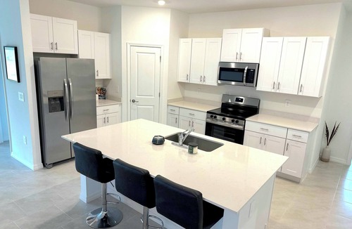 Rotonda Lakes House | Spacious, brand-new and modern 4-bedroom house in Paradise