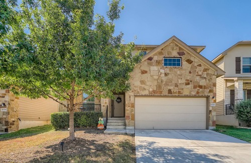 West San Antonio House | Spacious Oasis 5BR/4BA Lackland AFB BMT Riverwalk