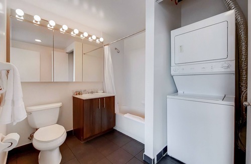 Harsimus Cove Apartment | Spacious Studio in Jersey City with Amenities