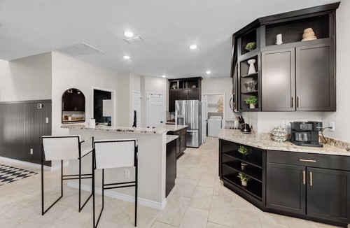 Frisco House | Spacious Unique Luxury Stay | 3BR/2.5BA | Pool + Spa + swan | Sleeps 10+