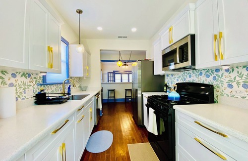 Jefferson House | Spacious, updated home with large deck 10 minutes from downtown!