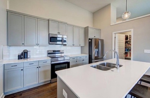 Lee's Summit House | Specious 3-bedroom townhome with AC in Lee's Summit