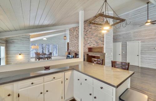 Boyne Falls House | Springbrook Hideaway