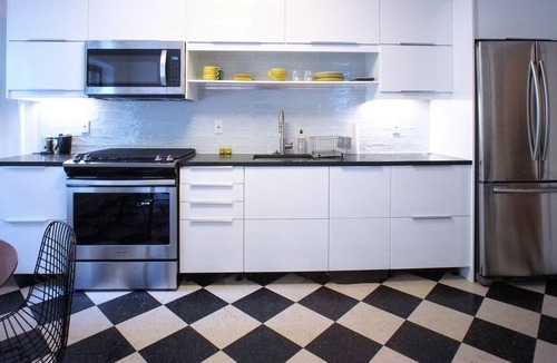 Park Slope Apartment | Stately Park Slope Brooklyn Brownstone Garden Apartment with Private Garden