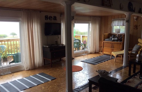 Bayswater Cottage | Stella's Cottage: Oceanview 3-bedroom cottage in charming Bayswater, Nova Scotia