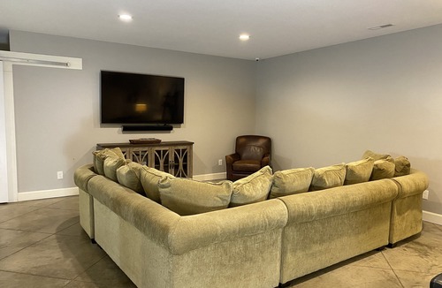 Sunset Hills Apartment | Steps from KU, Private Guest Suite & Game Room
