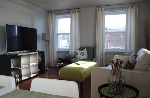 North End Apartment | Stylish 3 bedroom Century Flat 2612