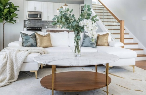 Southeast Yonkers House | Stylish 3BR Home with Balcony Free Parking Convenient NYC Access