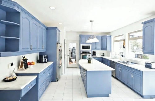 Burnaby House | Stylish 5BR Entire House Near Vancouver Sleeps 8 Free Parking with AC