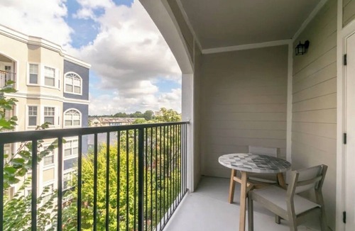 SoNo Apartment | Stylish Downtown Atlanta Apartment Steps from Peachtree St