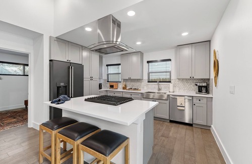 Blackshear-Prospect Hill House | Stylish East Austin Home + Patio Dining + Minutes to Downtown | Eastside Keys