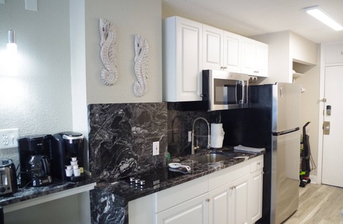 Lenox Park Condo | Sun Rise-Pool-On the Beach