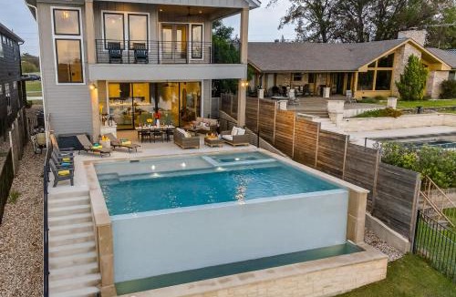 Kingsland House | Sunset Oaks I with Concierge Services