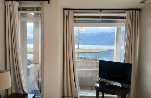 Central Okanagan House | Sunset Waterfront Resort, Executive Townhouse 1. Luxury Lakeside, Lakeview 3 & 2