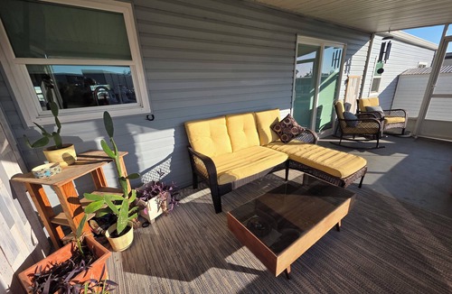 El Jobean House | Superb 3-bedroom house on Salt water Canal in centrally located Port Charlotte