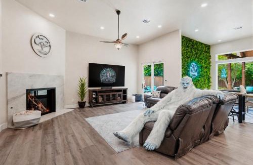 Highland Village House | Texas Pool Oasis, Lux Amenities. Fun for all.