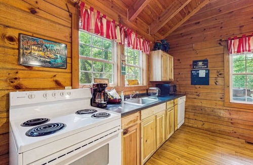 Sautee Nacoochee Cabin | The Hideaway Cabin Stay