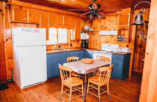 Tobermory Cottage | The Kickback Tobermory Waterfront Cottage with Beach