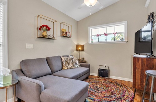 Lakeland House | The Lake Morton Loft in Historic Downtown Lakeland, FL