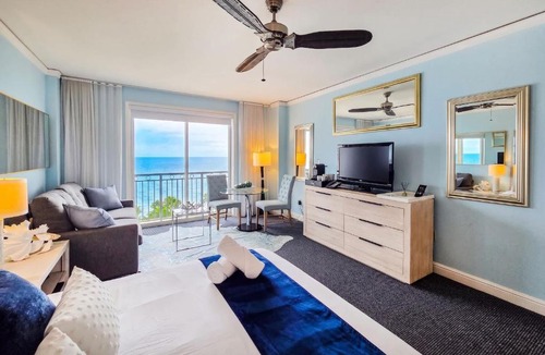 Key Biscayne House | The Palms, Ocean View Studio Located at Ritz Carlton - Key Biscayne