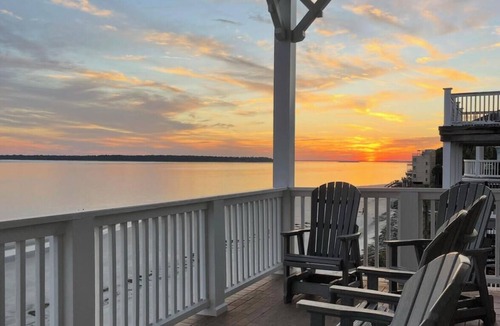 Saint Simons Island Condo | The Penthouse at High Tide - Best Views Right on the Beach - Great for Families!