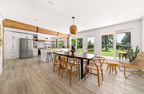Picton House | The Stillwater - 2 Minutes to Sandbanks
